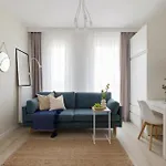 Ministudio Naukowa 55 By Vaya * وارسو