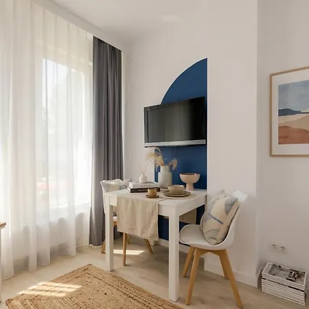 Ministudio Naukowa 55 By Vaya Апартаменты *